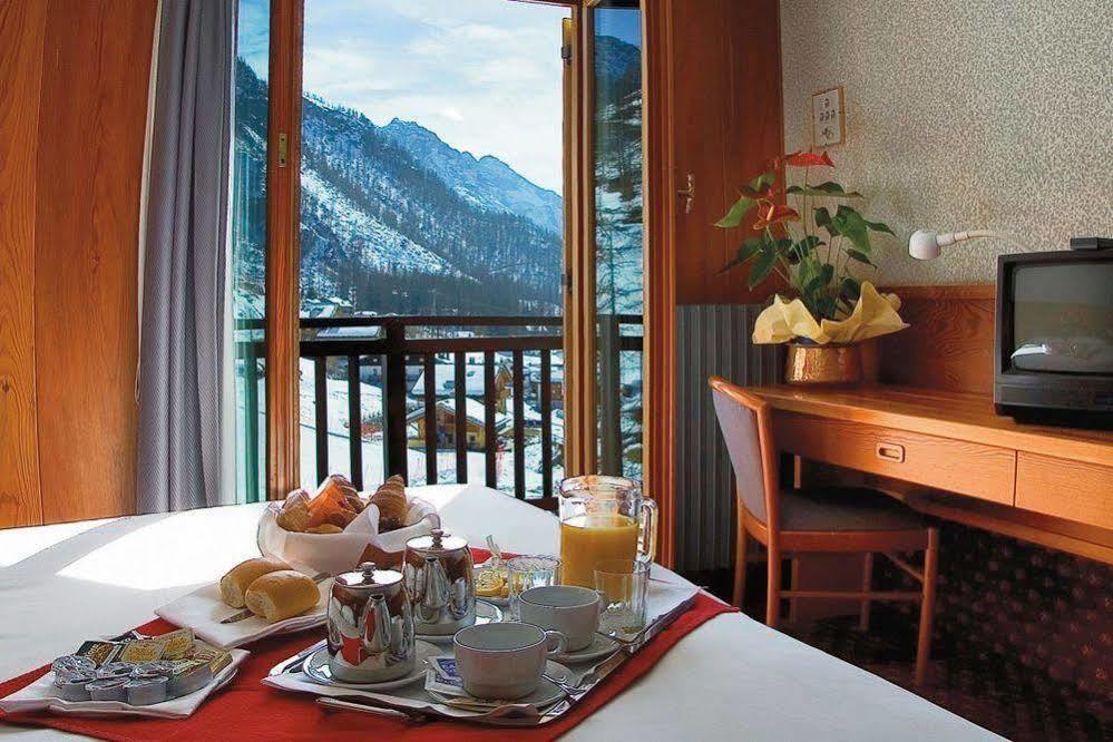La Trinite Monboso Hotel